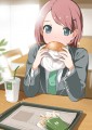 ハンバーガー食べるところを見られてはずかしくなってる女の子